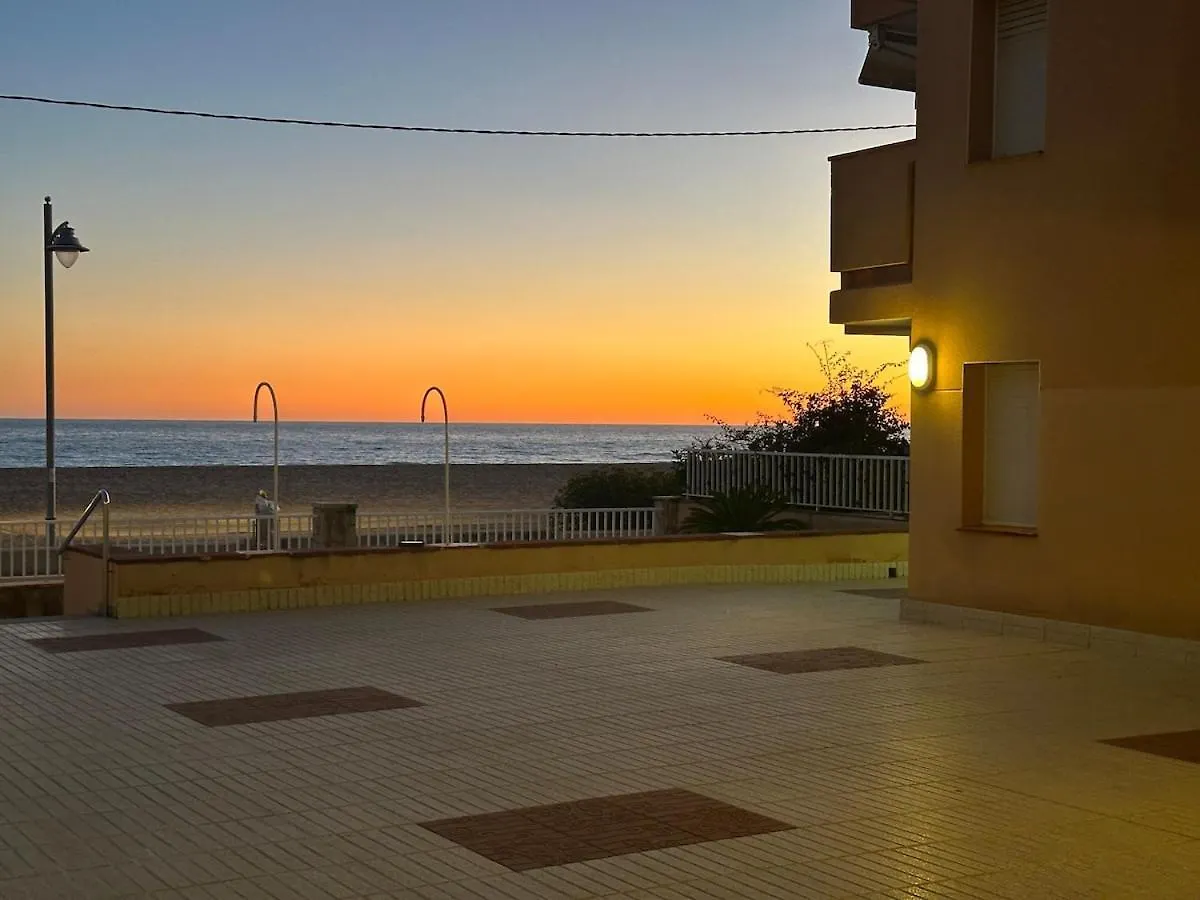 Beachfront Apartment Sant Salvador Spain